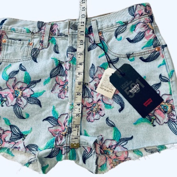 Levi’s 501 High Rise Denim Floral Embroidery Beautiful Shorts Size:31
